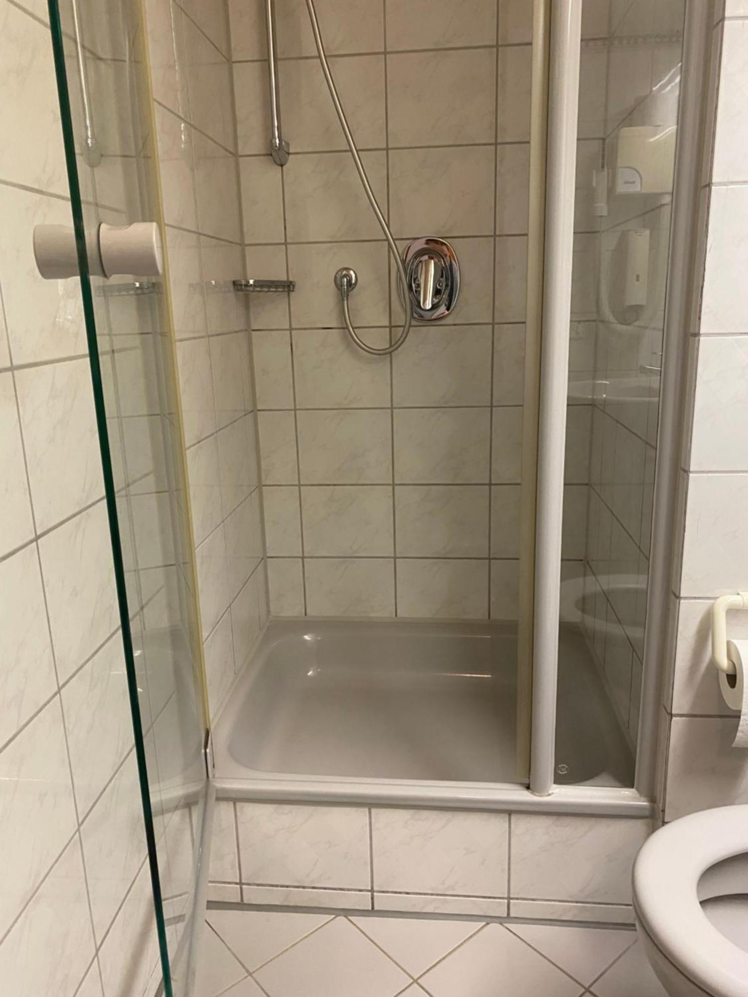 נורטינגן Hotel Pflum Mit Gaestehaus מראה חיצוני תמונה